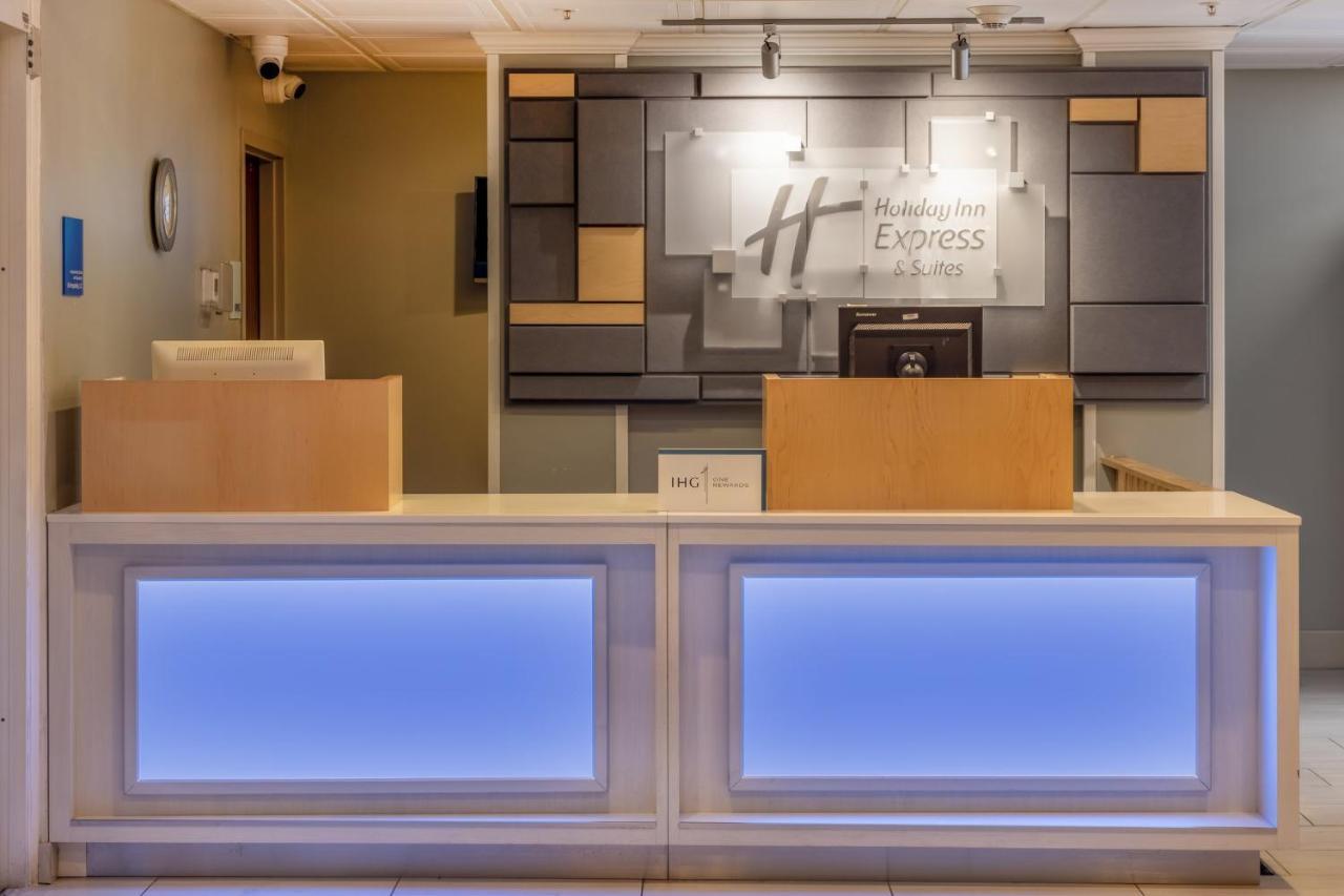 Holiday Inn Express Hotel & Suites Salisbury - Delmar By Ihg Exterior photo