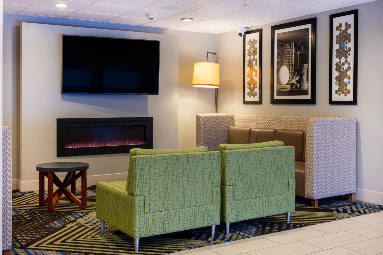 Holiday Inn Express Hotel & Suites Salisbury - Delmar By Ihg Exterior photo