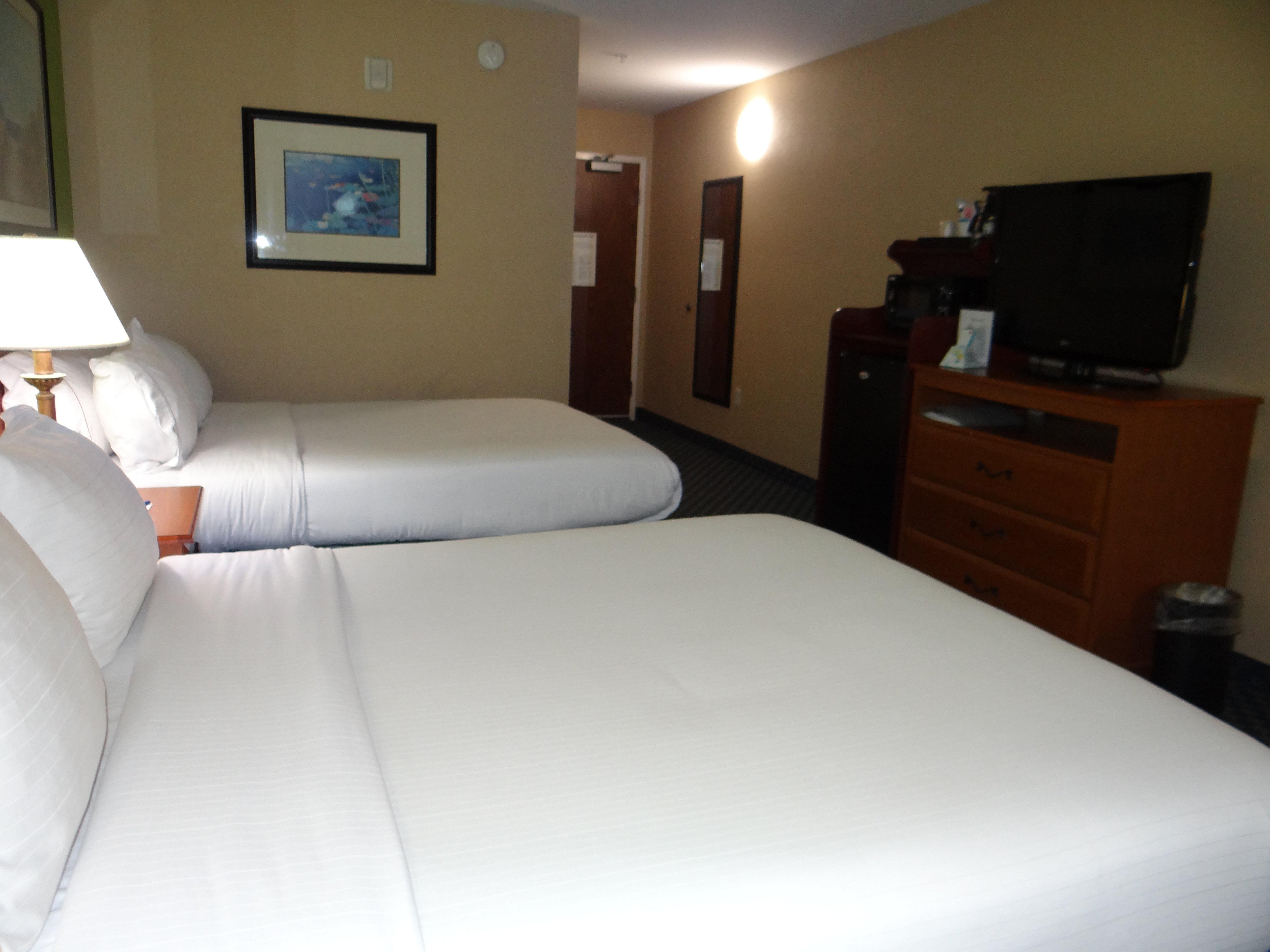 Holiday Inn Express Hotel & Suites Salisbury - Delmar By Ihg Exterior photo