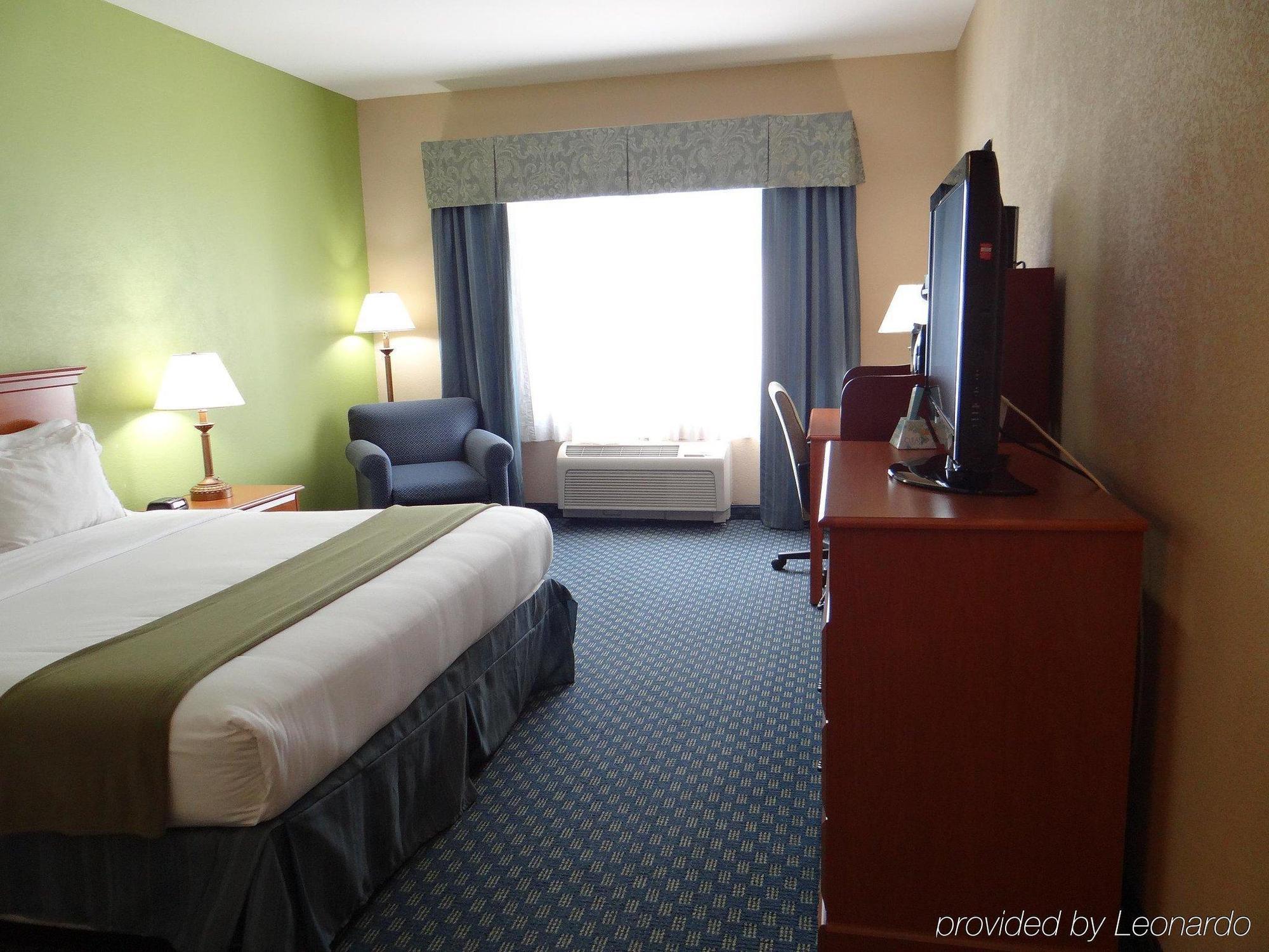Holiday Inn Express Hotel & Suites Salisbury - Delmar By Ihg Exterior photo