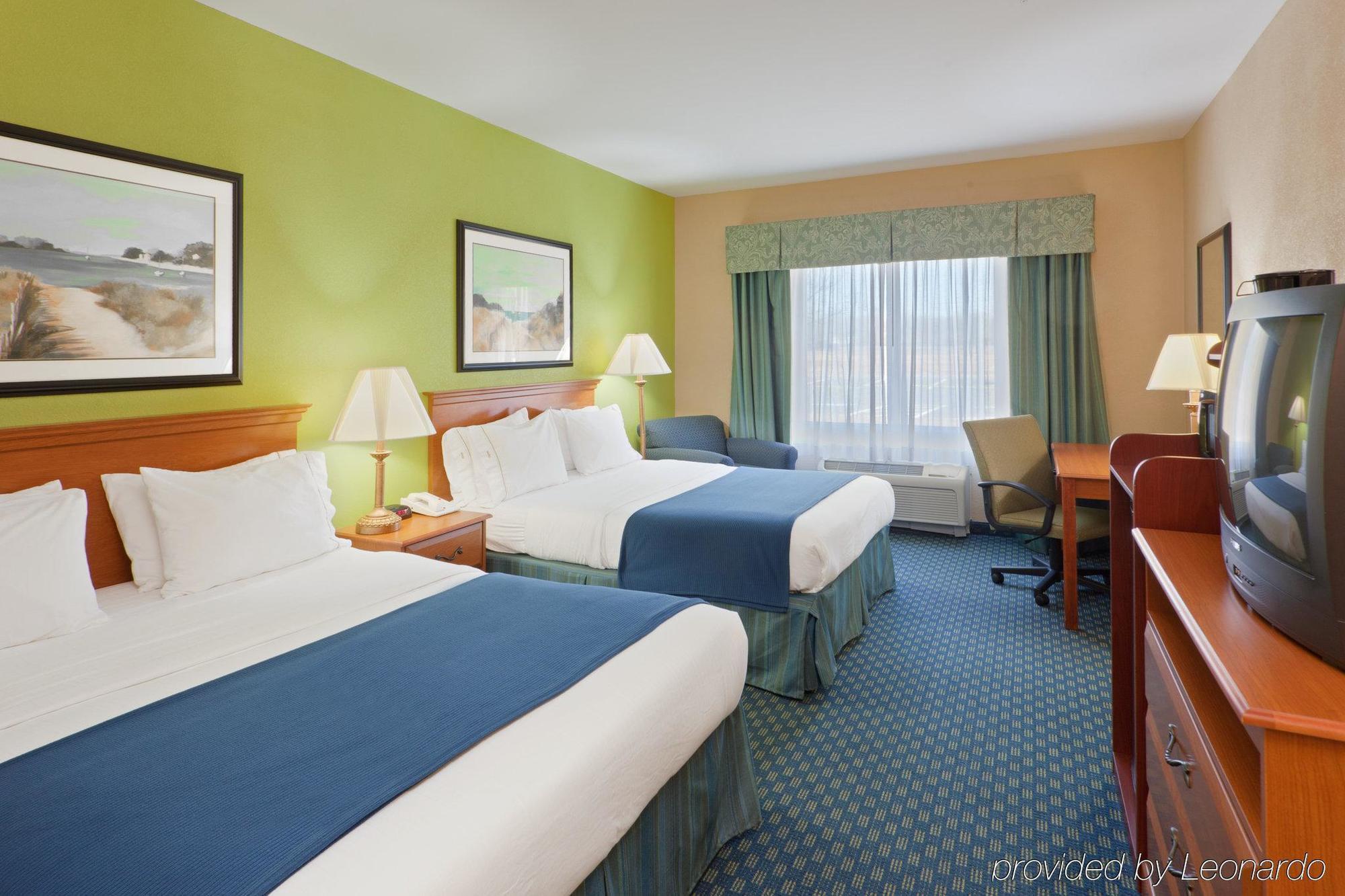 Holiday Inn Express Hotel & Suites Salisbury - Delmar By Ihg Room photo