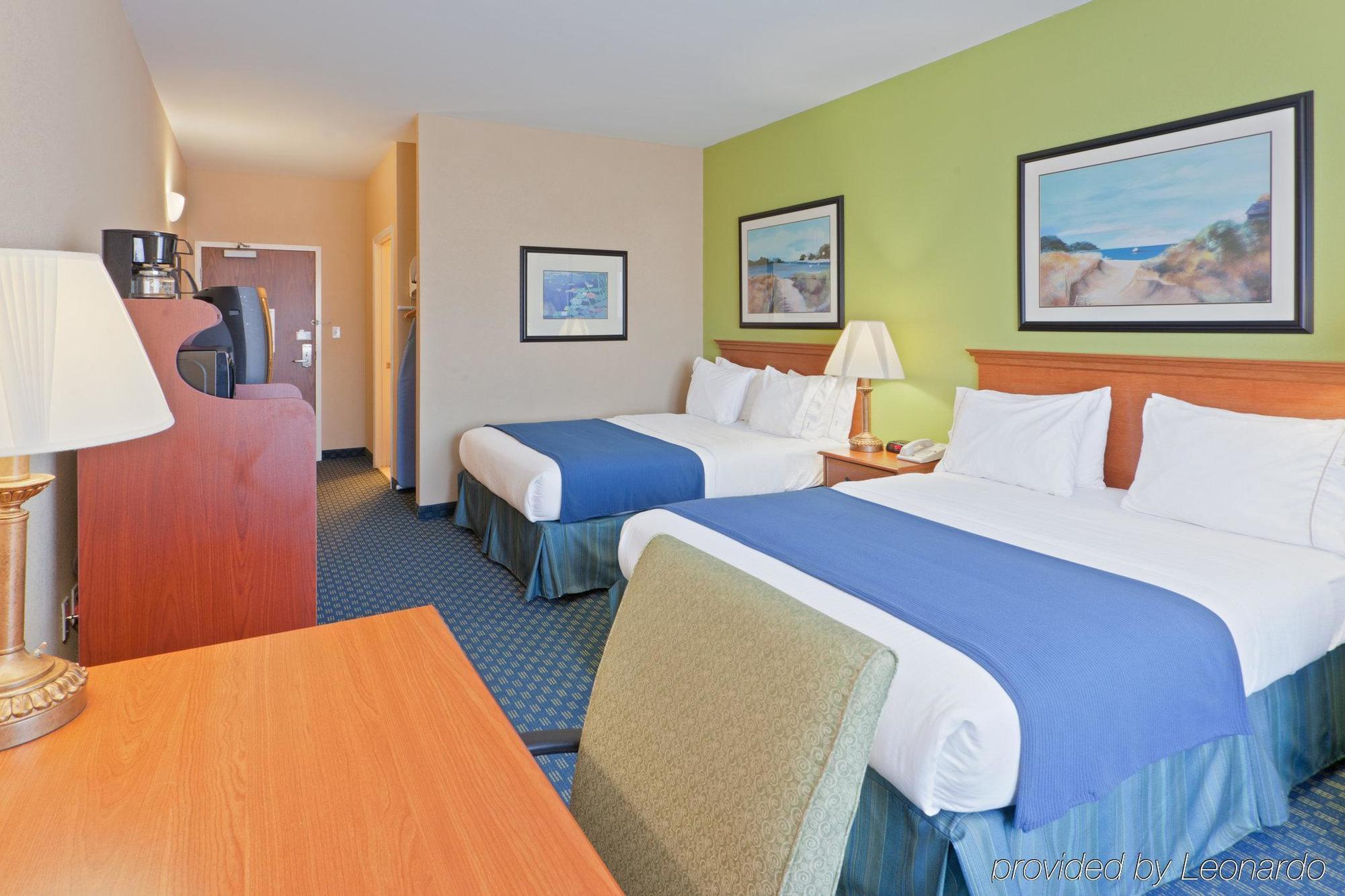 Holiday Inn Express Hotel & Suites Salisbury - Delmar By Ihg Room photo